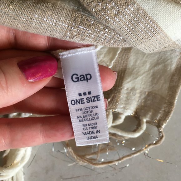 3/$36 Gap plaid scarf w/ fringe (neutral metallic) - Picture 5 of 5